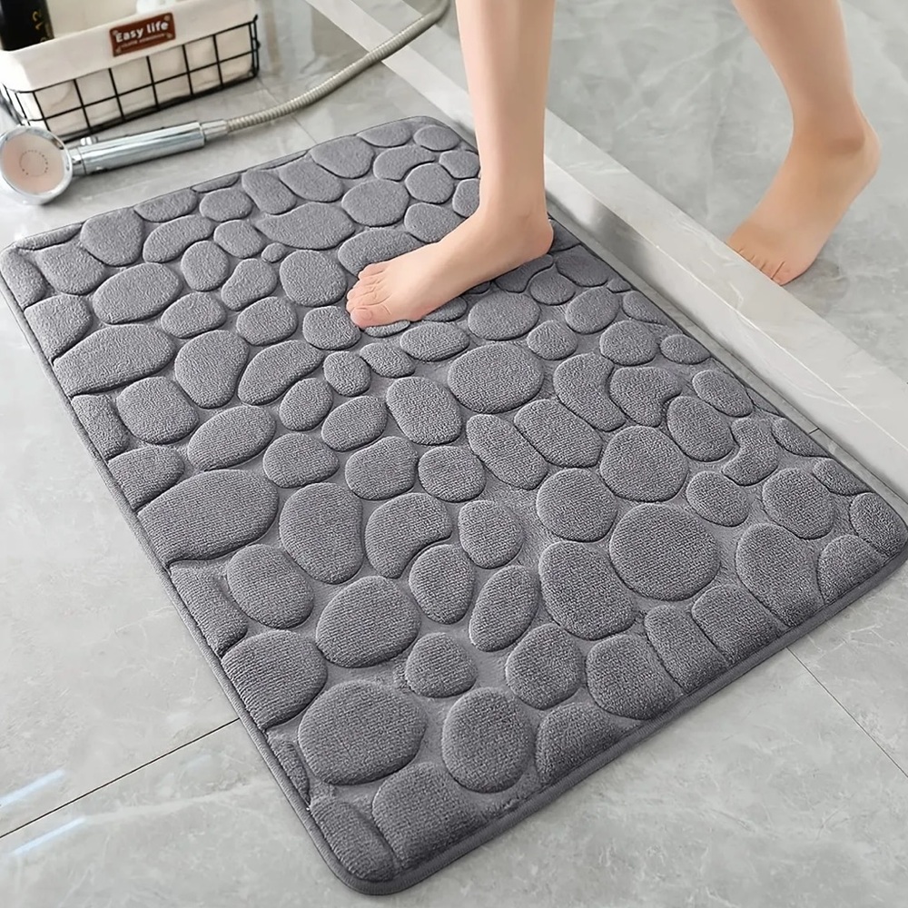 NWT: Cobblestone Memory Foam Bath Mat / Rug - Grey